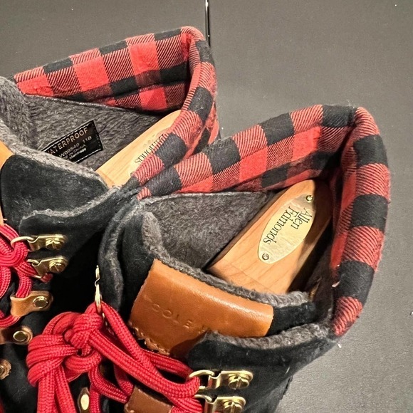 Cole Haan Black Red Lace Up Ankle Boot Shoes Waterproof Size 11B - Picture 8 of 11